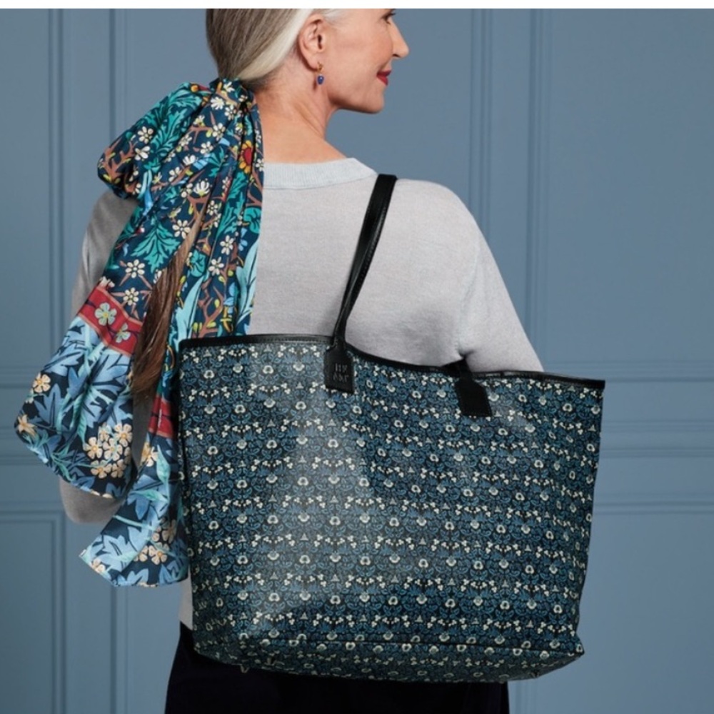 🎀HP 2X🎀 NWOT MET MUSEUM TOTE PURSE X-LARGE -William Morris: A Return to Nature 🎀